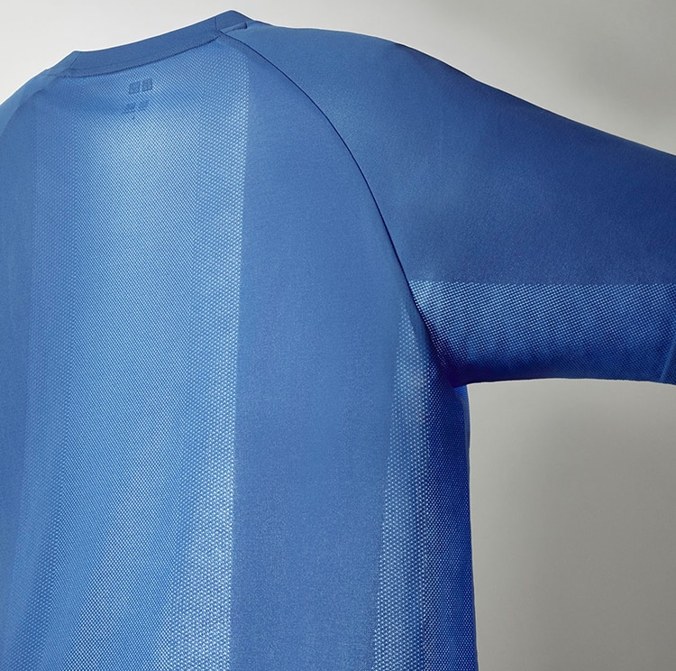 땀을 바르게 흡수하고 건조하는 티셔츠