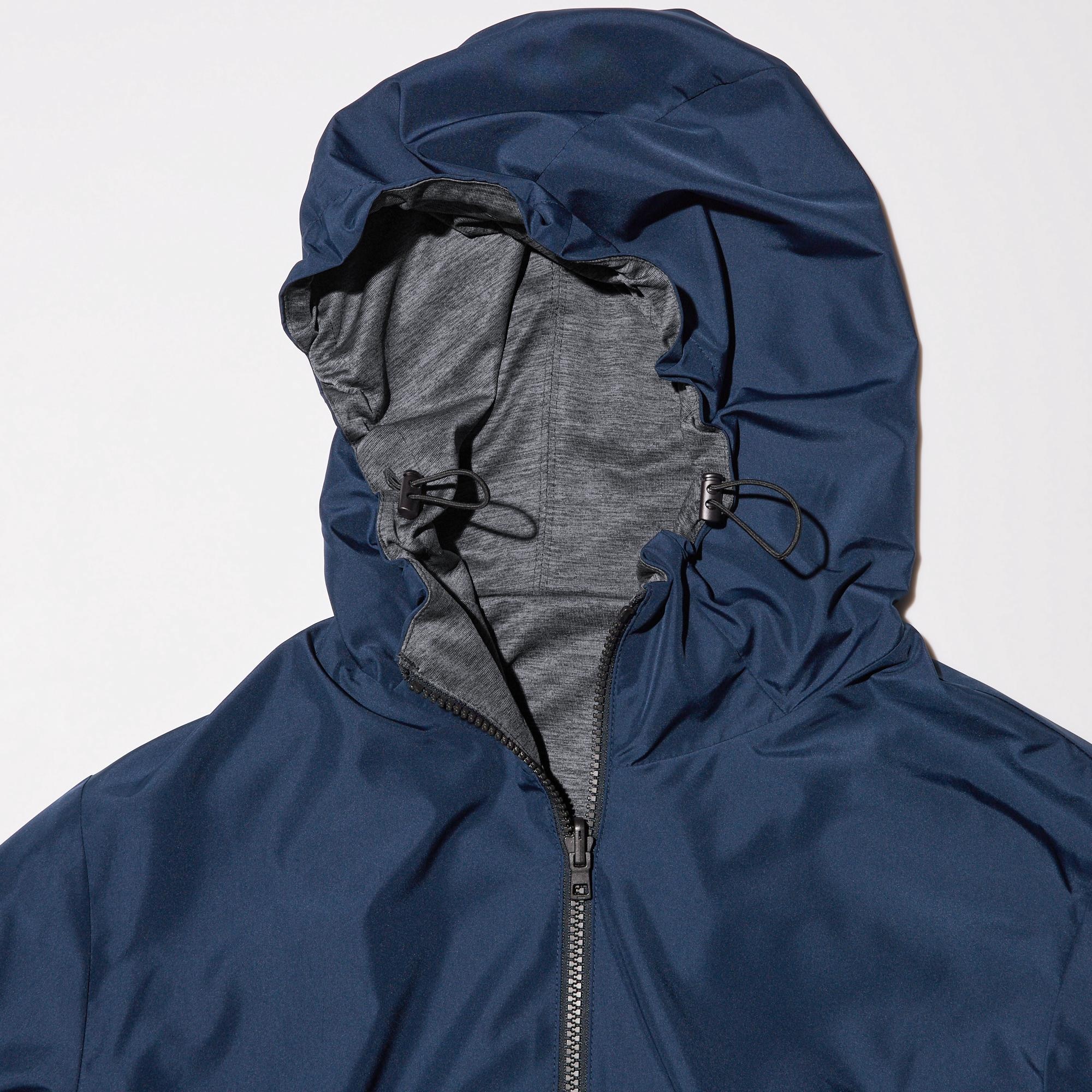 Drawstring adjusters at the hem and hood let you adjust the fit.