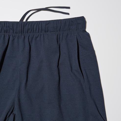 UNIQLO Malaysia - LIGHT, COOL AND COMFORTABLE! Made with ultra stretch  fabric, our active shorts provide freedom of movement in all directions!  Whether it's worn for sports or casual wear - this