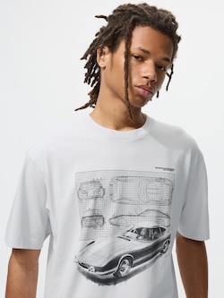 TOYOTA UT (Short Sleeve Graphic T-shirt)