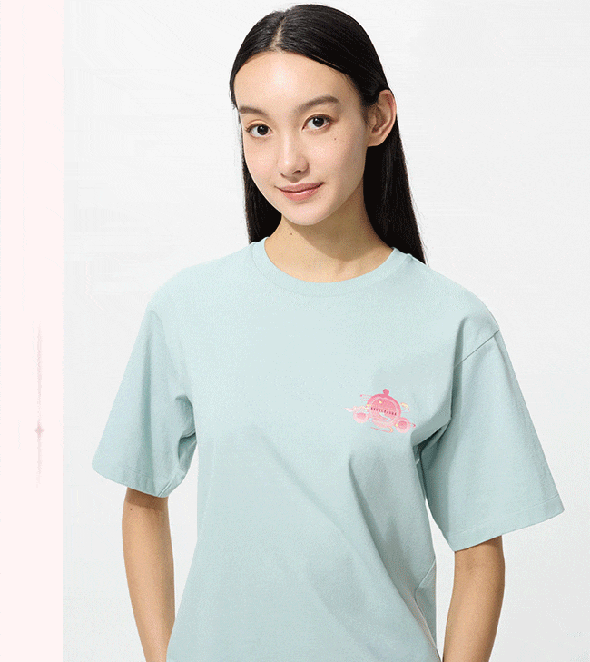 POP MART UT (Short Sleeve Graphic T-shirt)