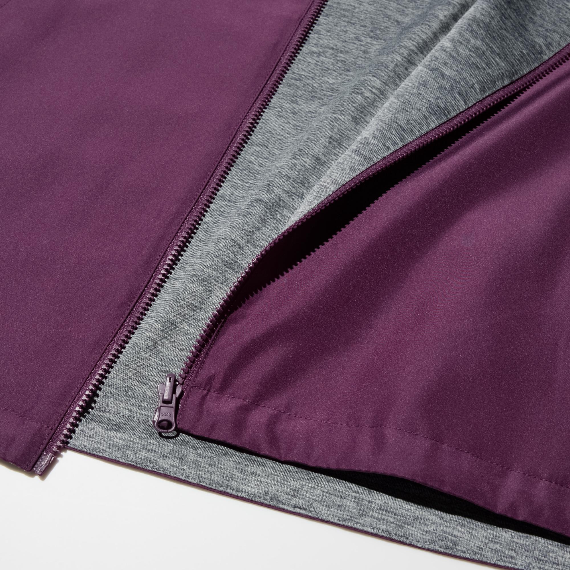 Bahan fungsional yang memiliki lapisan tahan angin dan water repellent. *Bahan dilapisi dengan lapisan water-repellent sehingga efeknya tahan lebih lama. Lapisan ini tidak permanen.