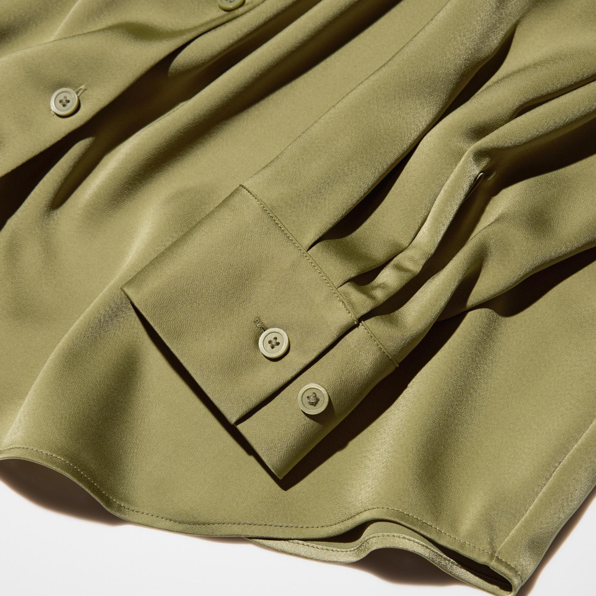 Smooth texture with an elegant glossy sheen. Versatile design.