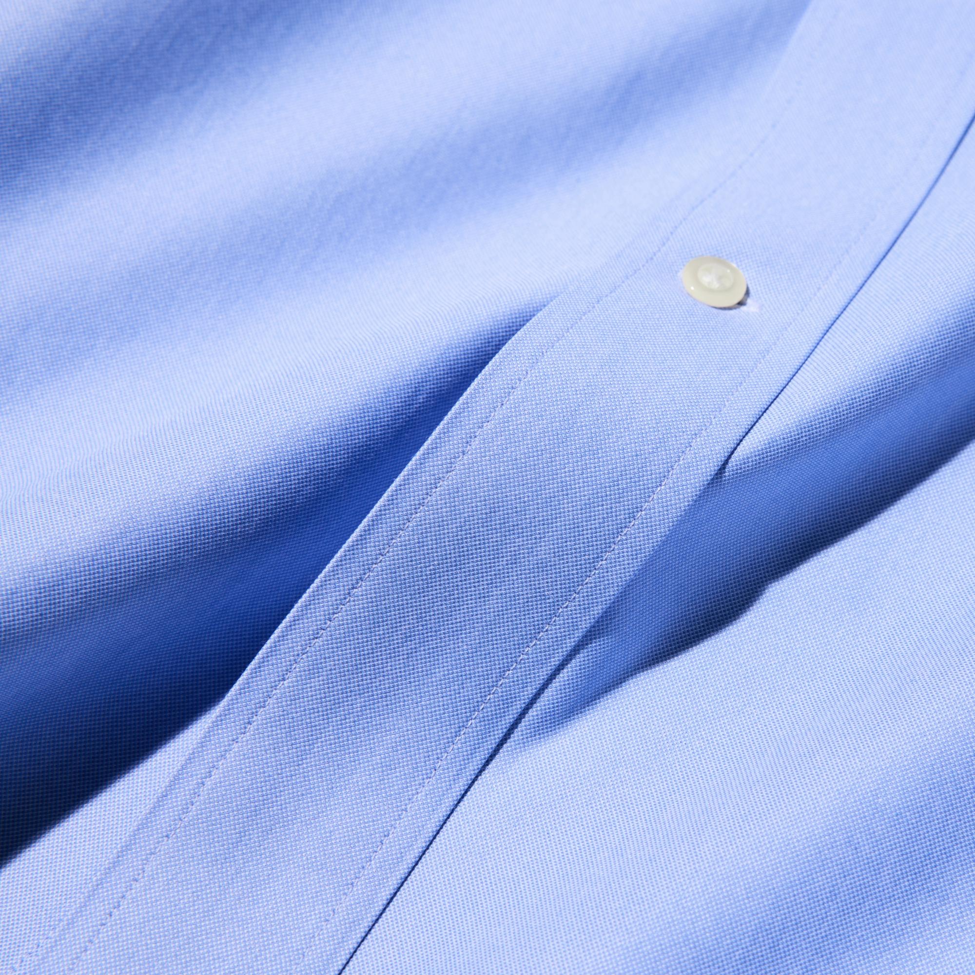 Comfortable cotton-blend jersey fabric made with fine-count double-ply thread.