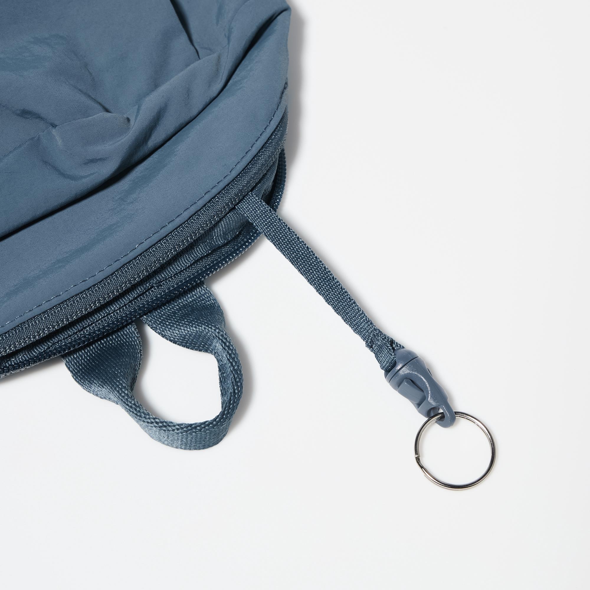 Detachable key holder inside.