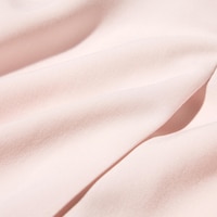 https://image.uniqlo.com/UQ/ST3/ph/imagesgoods/479073/feature/phgoods_479073_feature1.jpg