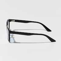 https://image.uniqlo.com/UQ/ST3/ph/imagesgoods/481637/feature/phgoods_481637_feature3.jpg