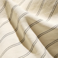 https://image.uniqlo.com/UQ/ST3/ph/imagesgoods/483903/feature/phgoods_483903_feature1.jpg