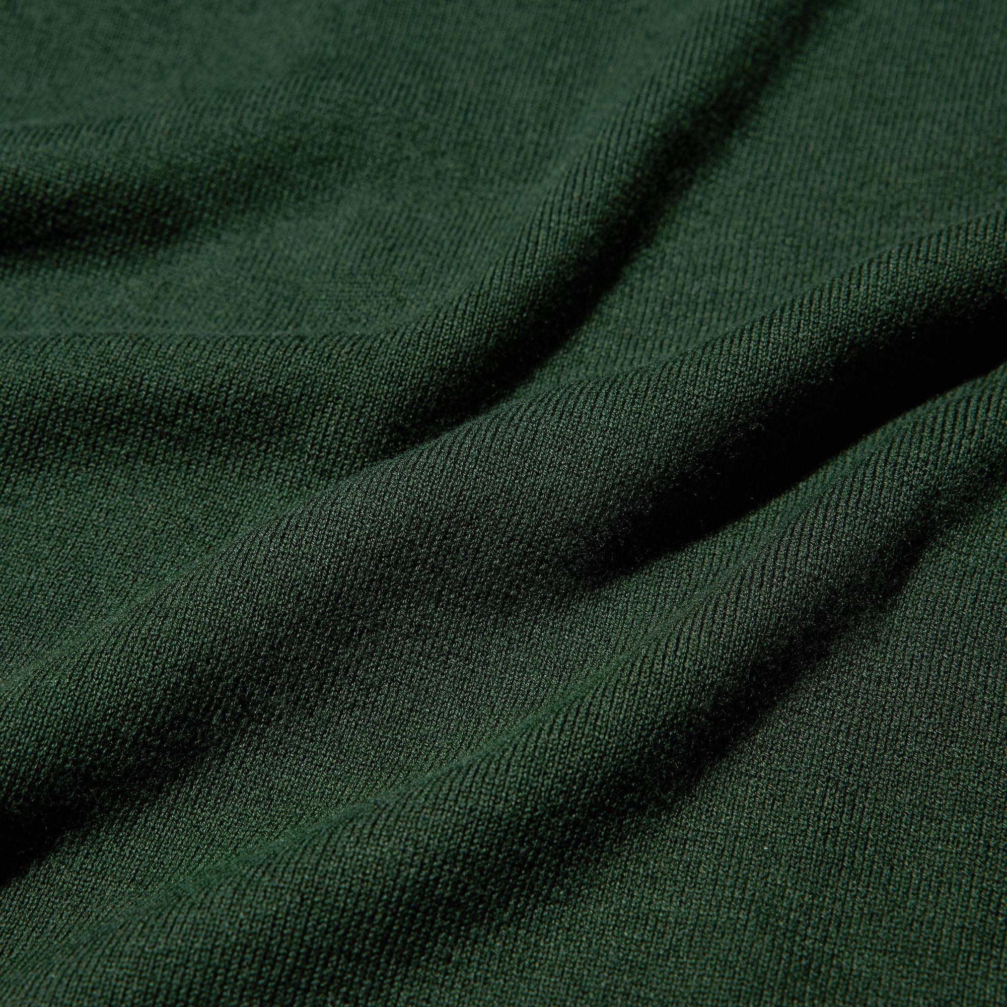 Soft and warm double-faced fabric.