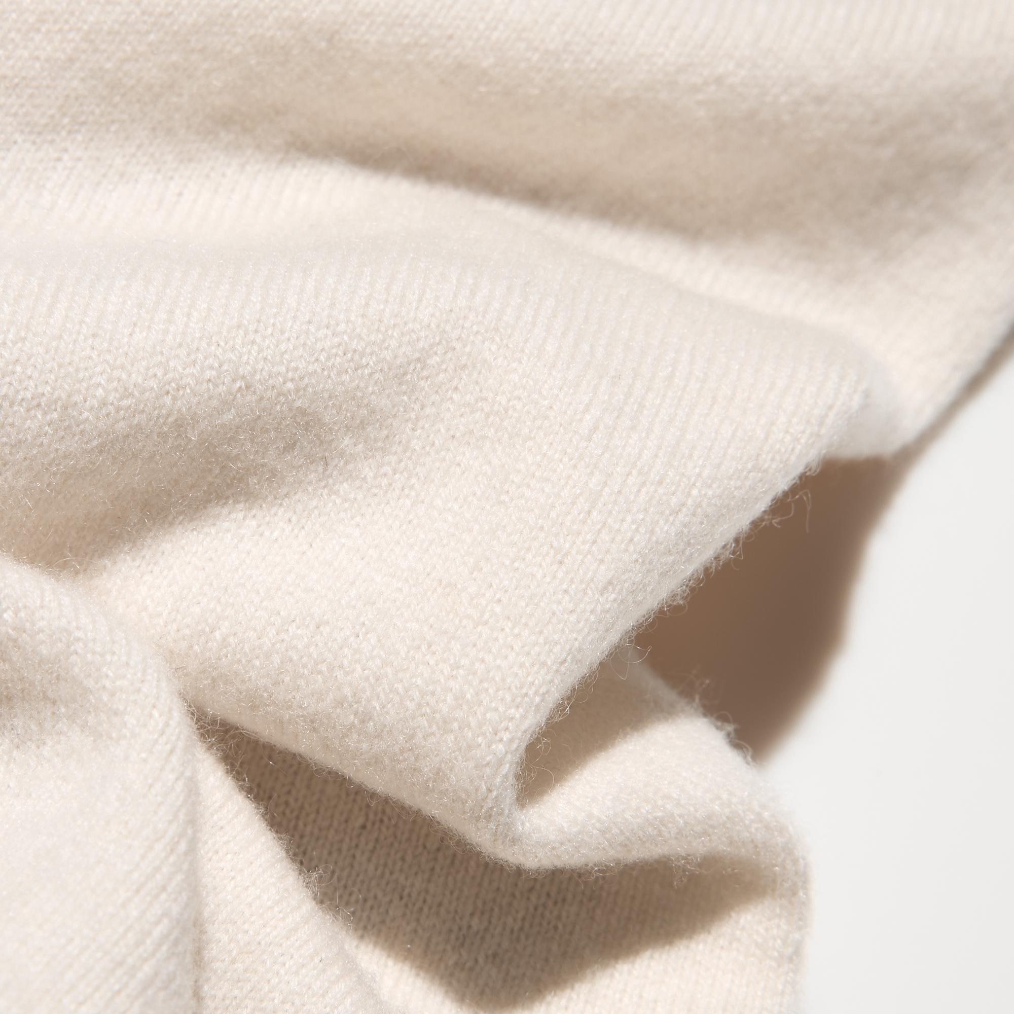 [Ruffled Cushion] Tufted Backrest Pillow | Hand Washable | Knitted Polyester | Comfortable Home Decor | Elegant Style | Ruffled Cushion