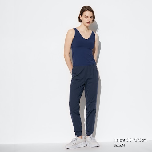 Uniqlo Singapore - The trendy Women's jogger pants are back in more designs  - this time in Denim and soft Ponte material! Jogger Pants are retailing at  $49.90. See the entire range