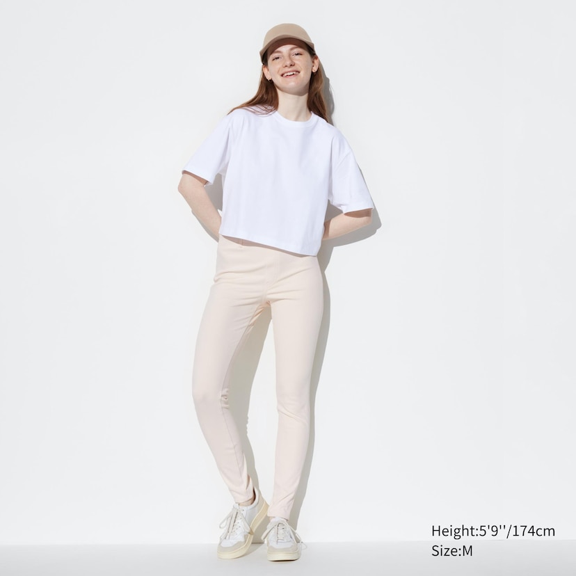 Uniqlo Singapore - The trendy Women's jogger pants are back in more designs  - this time in Denim and soft Ponte material! Jogger Pants are retailing at  $49.90. See the entire range