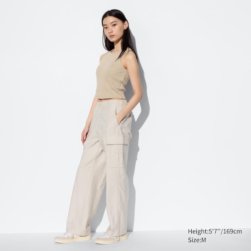 Uniqlo Singapore - Women's Warm Lined Track Pants Stay comfortable and cosy  with UNIQLO's range of casual Warm Easy Bottoms that can be worn both  indoors and outdoors. Created based on innovations