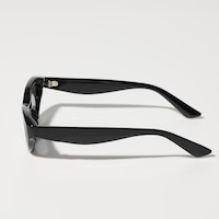 https://image.uniqlo.com/UQ/ST3/sg/imagesgoods/481648/feature/sggoods_481648_feature3.jpg