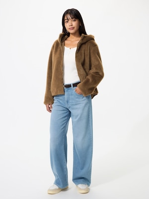 EZY Wide Straight Jeans