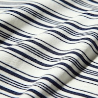 https://image.uniqlo.com/UQ/ST3/sg/imagesgoods/483535/feature/sggoods_483535_feature1.jpg