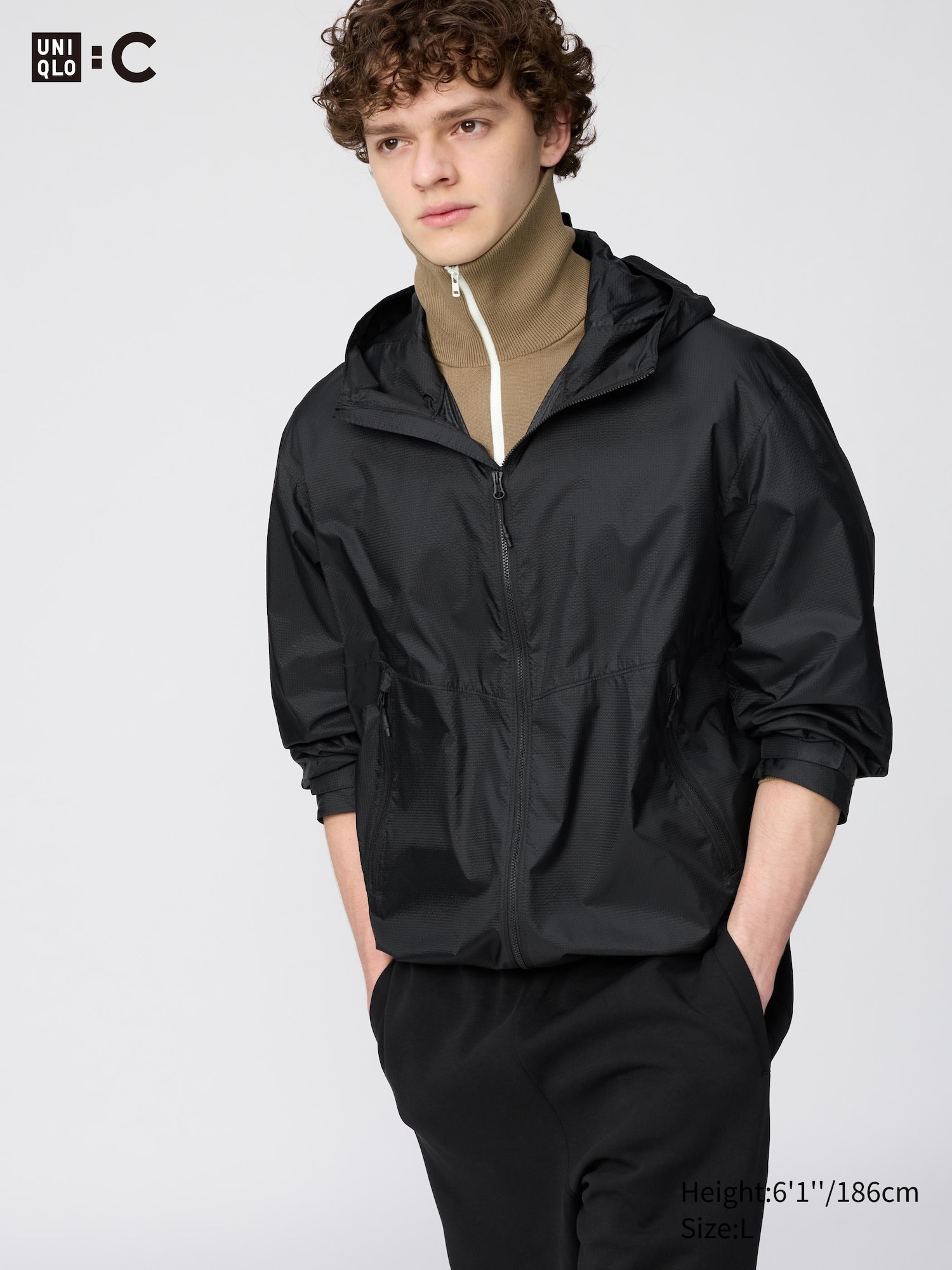 MEN'S LIGHT WEIGHT PARKA | UNIQLO SG MEN'S LIGHT WEIGHT PARKA | UNIQLO SG