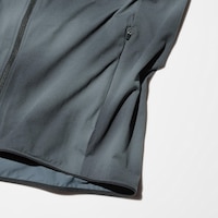 https://image.uniqlo.com/UQ/ST3/sg/imagesgoods/483975/feature/sggoods_483975_feature5.jpg