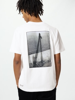 Elliott Erwitt UT (Short Sleeve Graphic T-Shirt)