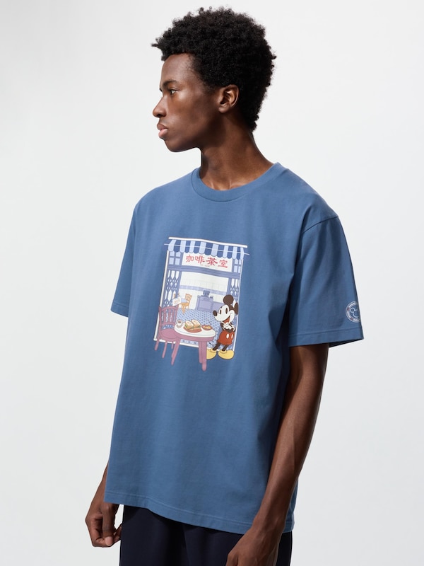 Mickey Mouse in Singapore UT (Short Sleeve Graphic T-Shirt)
