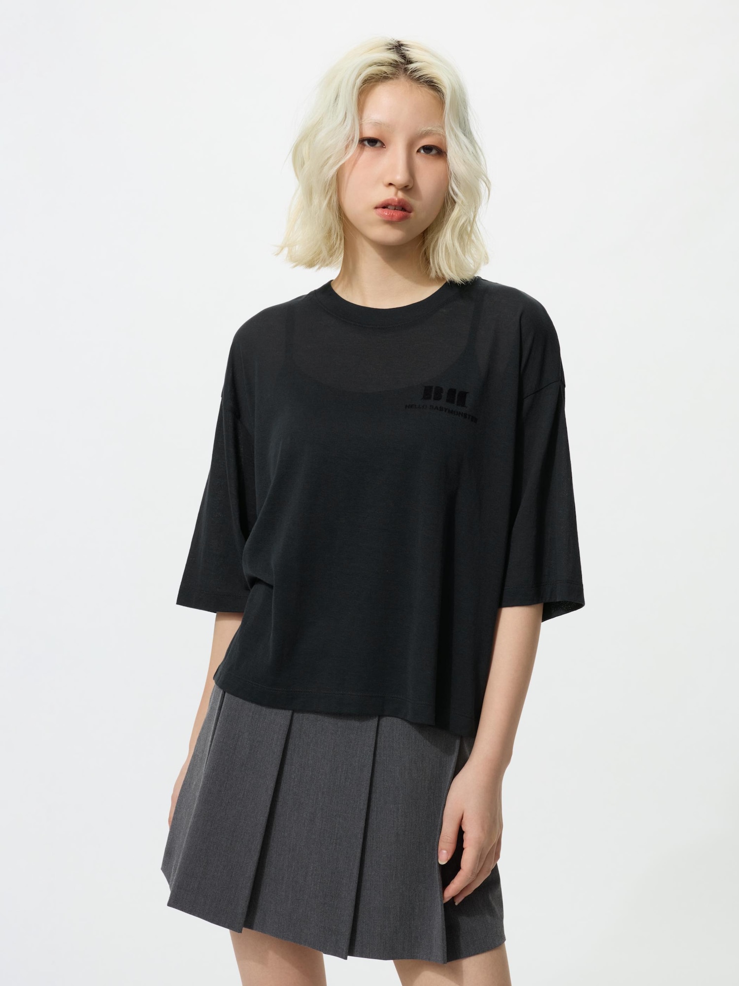 WOMEN'S BABYMONSTER UT (SHORT SLEEVE GRAPHIC T-SHIRT) | UNIQLO SG