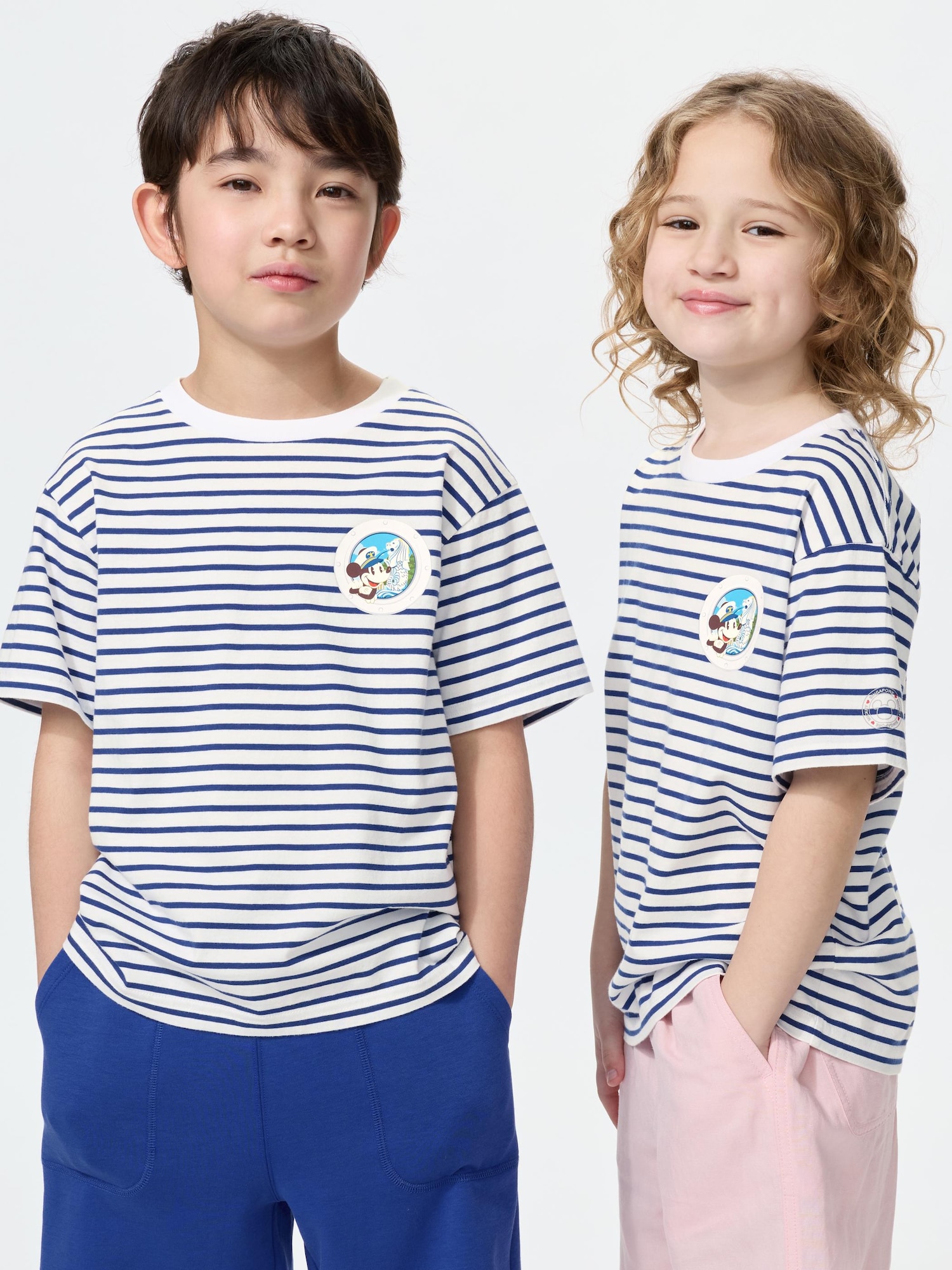 KIDS MICKEY MOUSE IN SINGAPORE UT (SHORT SLEEVE GRAPHIC T-SHIRT