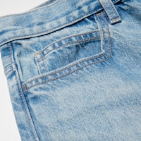 https://image.uniqlo.com/UQ/ST3/sg/imagesgoods/487743/feature/sggoods_487743_feature1.jpg