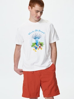 Mickey Mouse in Singapore UT (Short Sleeve Graphic T-Shirt)