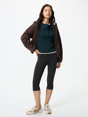 Ultra Stretch Active Capri Leggings