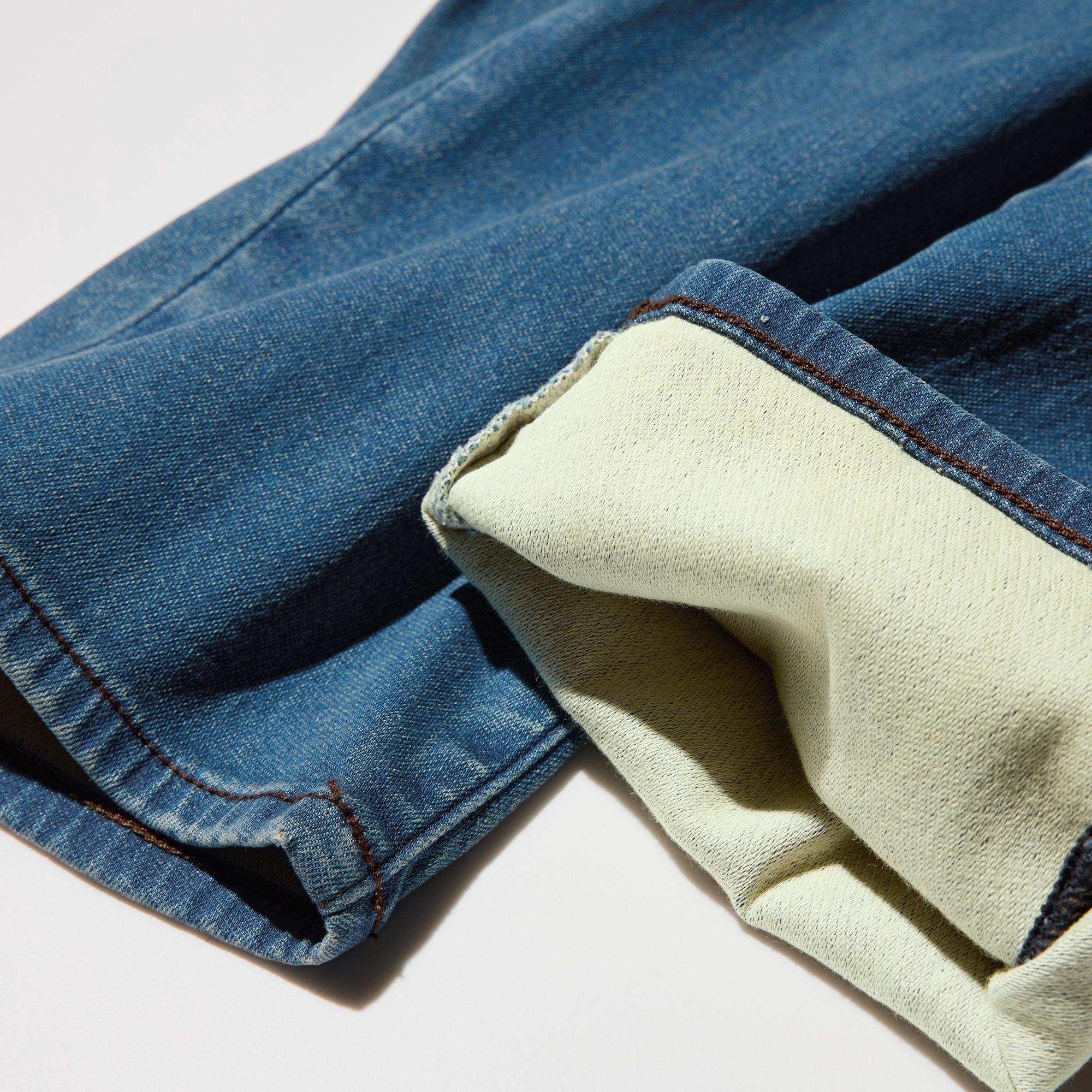 Classic denim-look surface. With a pile lining that feels as comfortable as sweatpants.