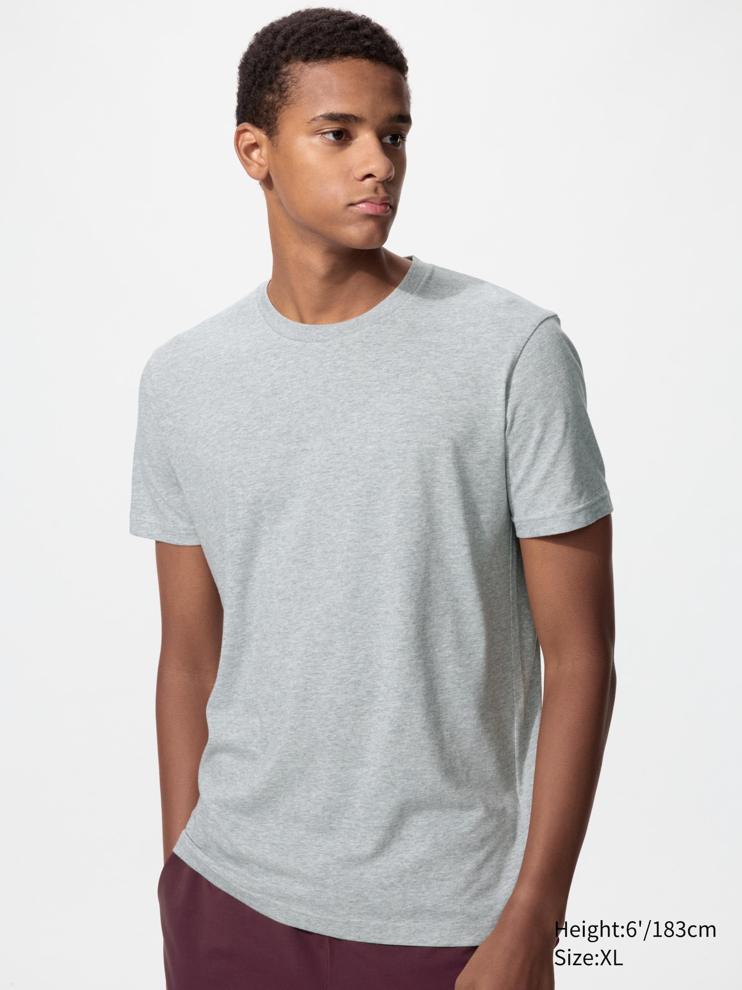 Check styling ideas for「Dry Color Crew Neck T-shirt」| UNIQLO TH