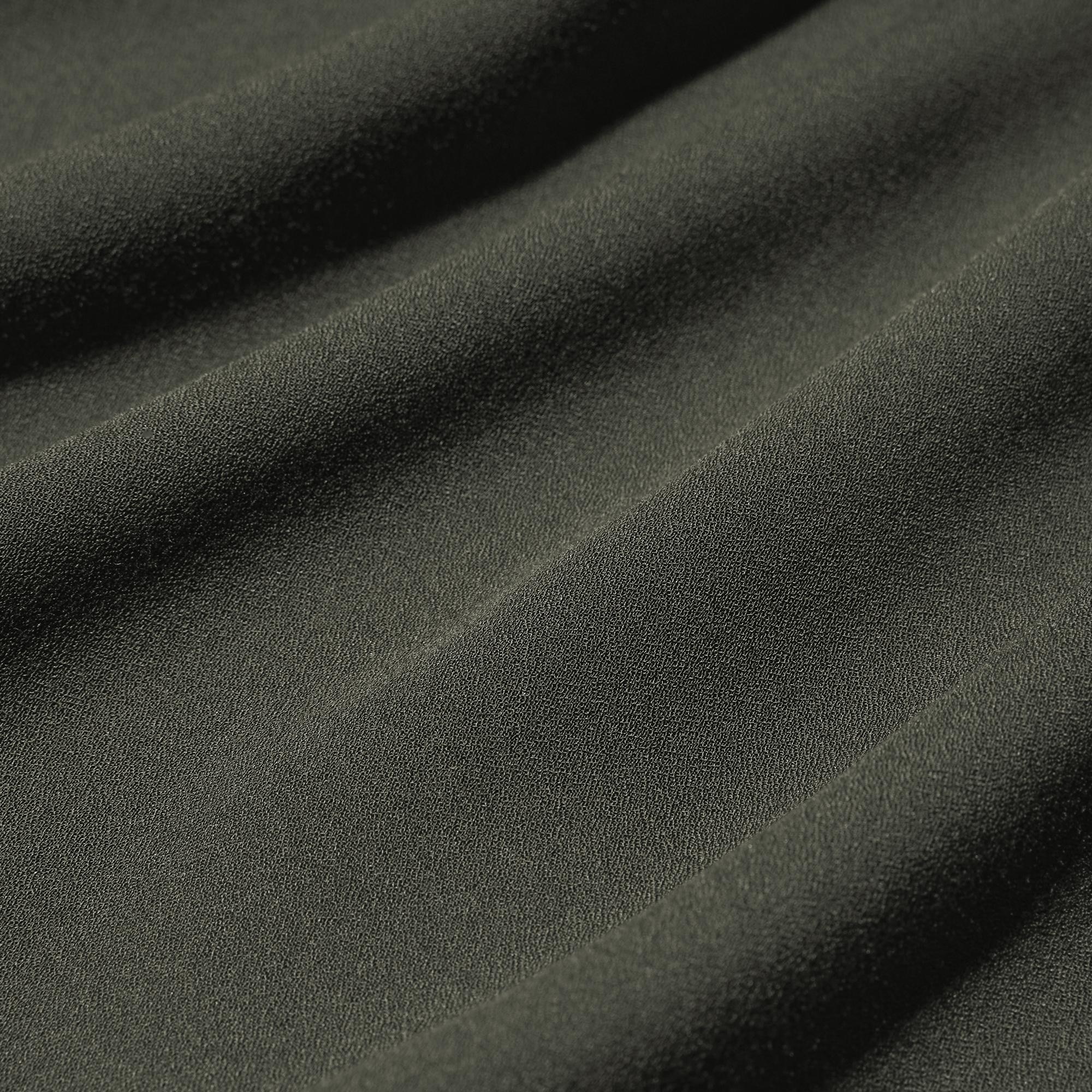 Wrinkle-resistant for easy care. *Shape to dry after washing.