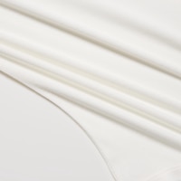 https://image.uniqlo.com/UQ/ST3/th/imagesgoods/478444/feature/thgoods_478444_feature2.jpg