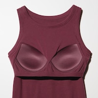 https://image.uniqlo.com/UQ/ST3/th/imagesgoods/482194/feature/thgoods_482194_feature1.jpg