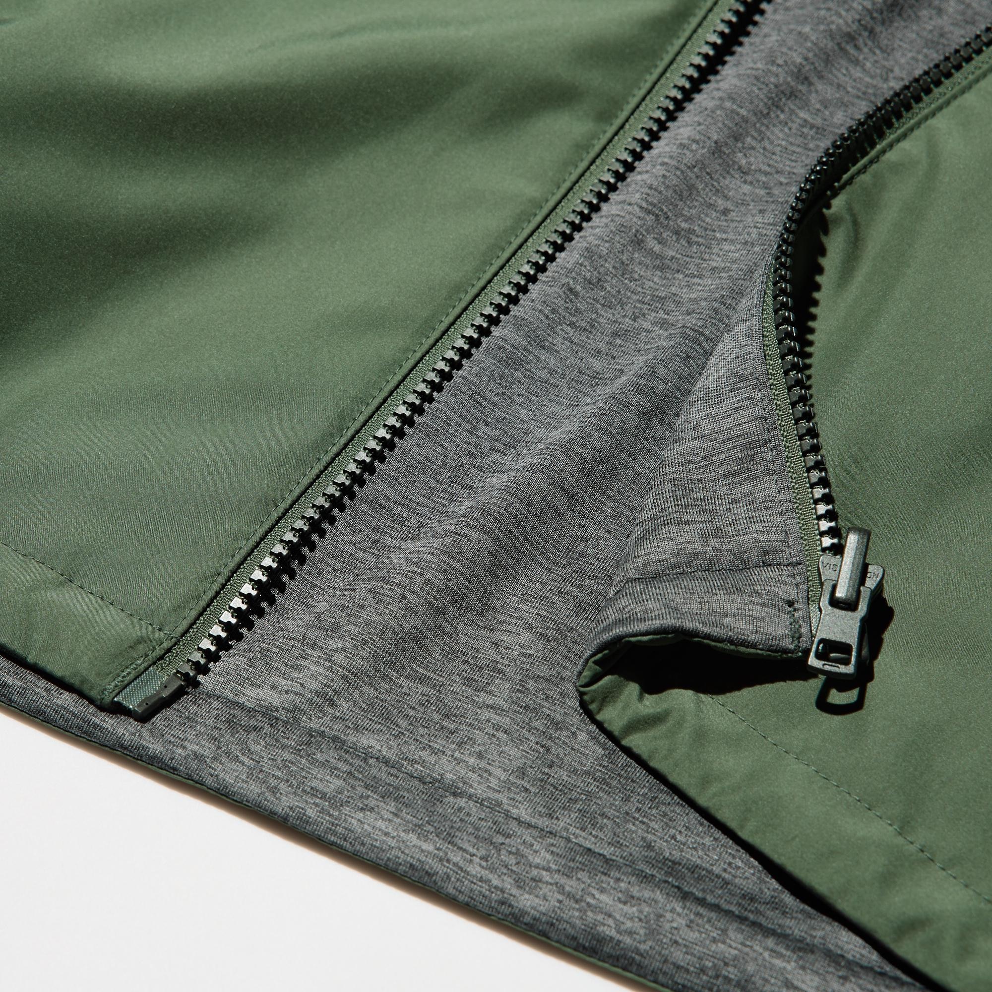 Our original 2.5-layer fabric is windproof, water repellent*, and breathable.
                                      *Not completely waterproof. Water may soak through after prolonged exposure to rain.