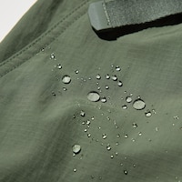 https://image.uniqlo.com/UQ/ST3/th/imagesgoods/482937/feature/thgoods_482937_feature1.jpg
