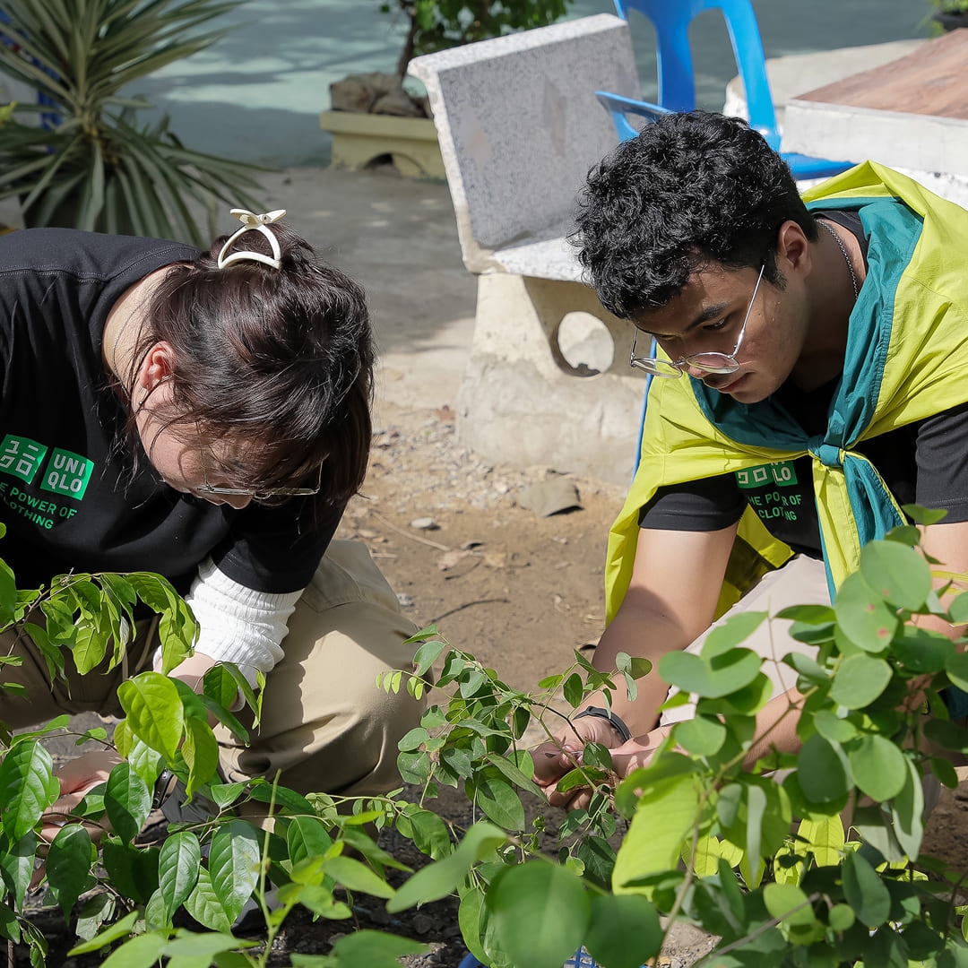 บริจาครายได้จากถุงกระดาษ