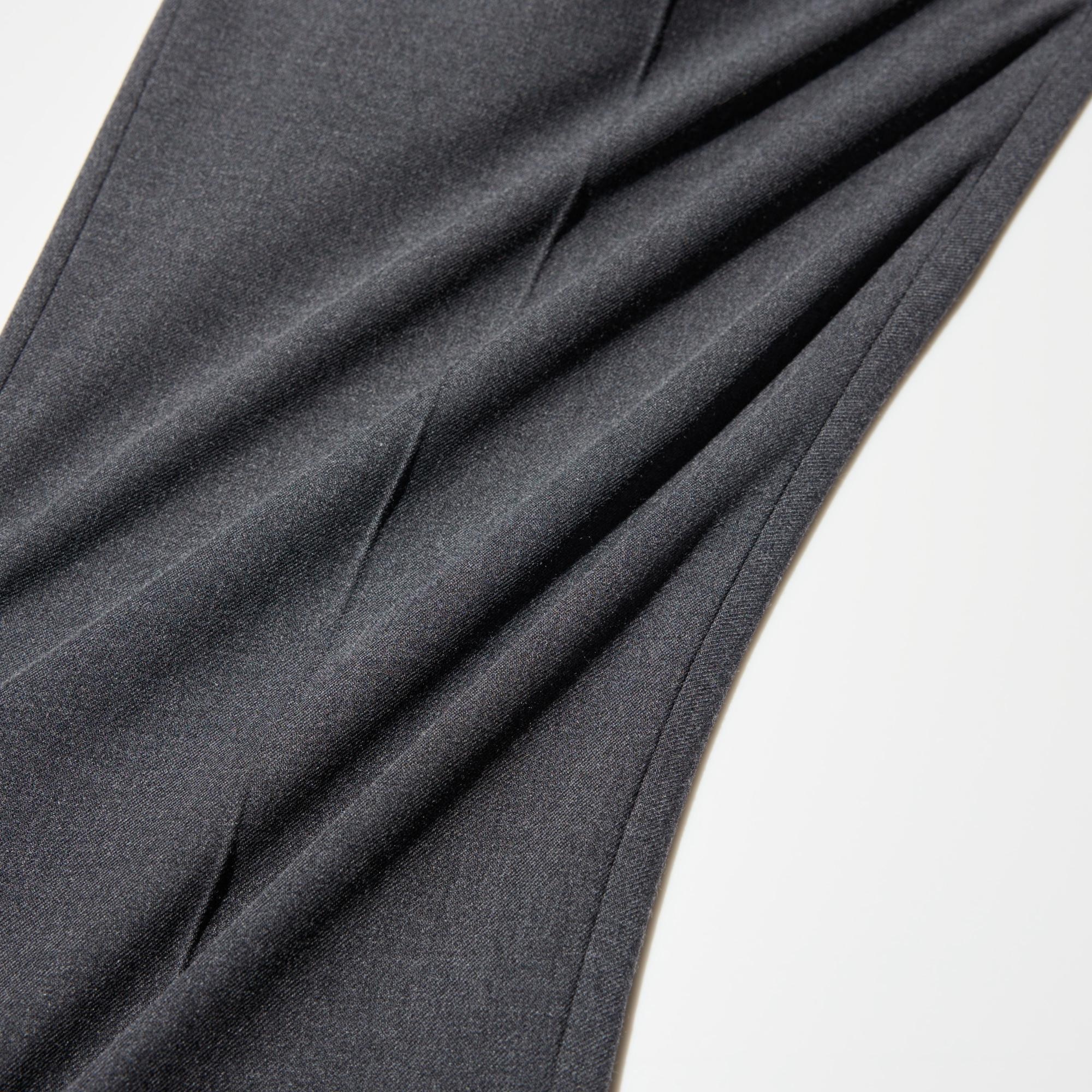 Comfortable 2-way stretch fabric.
