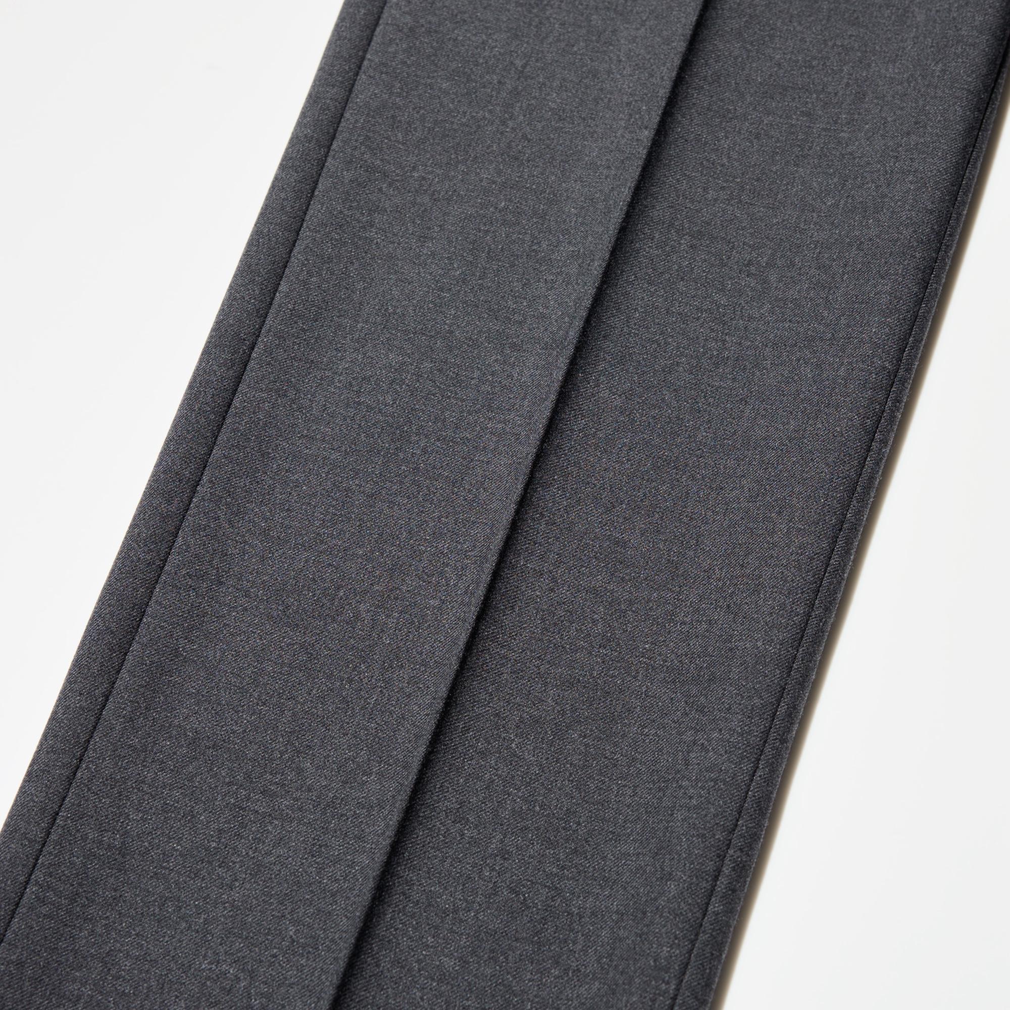 Resin processing keeps the center crease crisp after washing.
