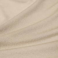 https://image.uniqlo.com/UQ/ST3/us/imagesgoods/461002/feature/usgoods_461002_feature2.jpg