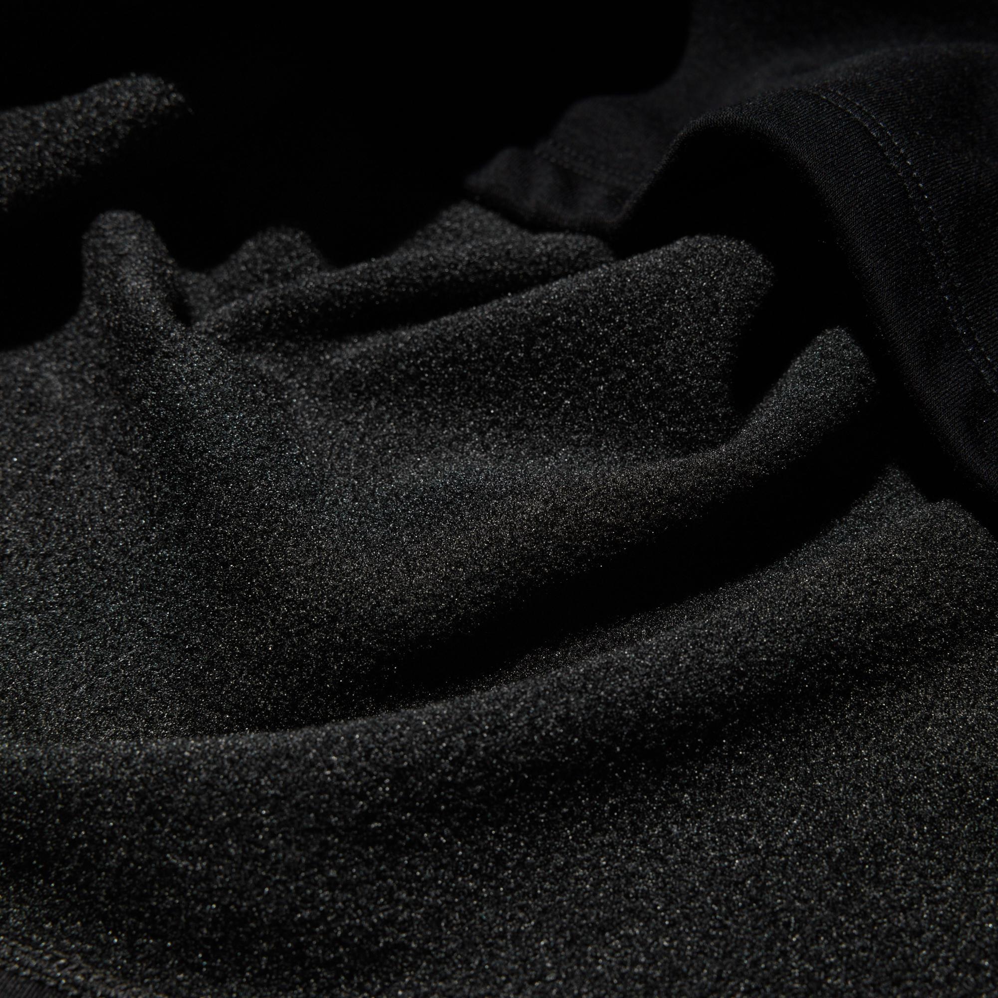 Fluffy brushed lining.
