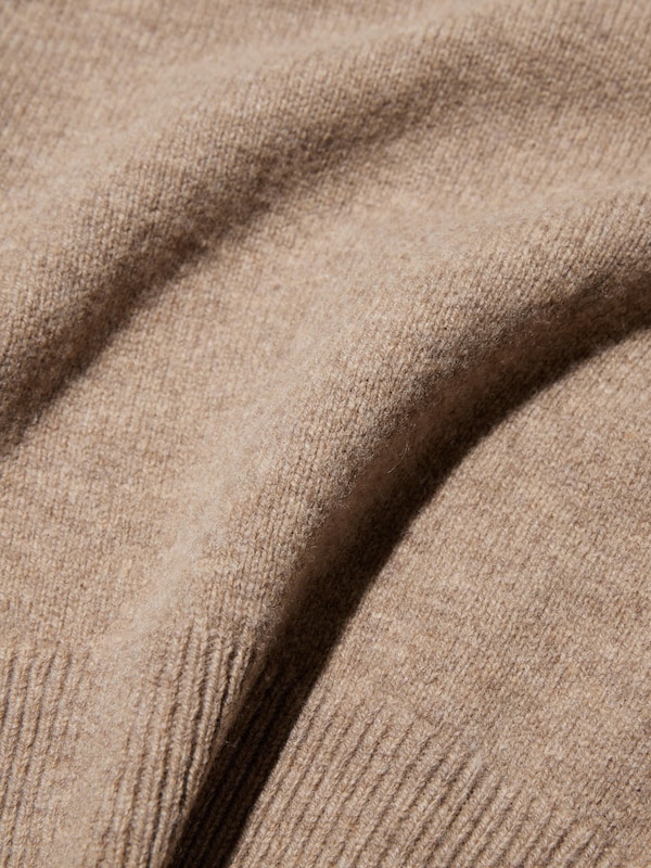 Premium Lambswool Crew Neck Long-Sleeve Sweater