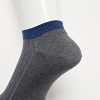 https://image.uniqlo.com/UQ/ST3/us/imagesgoods/462216/feature/usgoods_462216_feature9.jpg