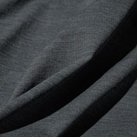 https://image.uniqlo.com/UQ/ST3/us/imagesgoods/465203/feature/usgoods_465203_feature1.jpg