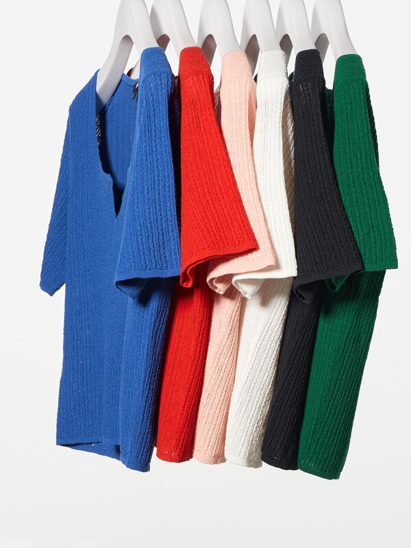 Lace Key Neck Half-Sleeve Short Sweater