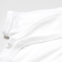https://image.uniqlo.com/UQ/ST3/us/imagesgoods/467881001/feature/usgoods_467881001_feature3.jpg