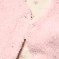 https://image.uniqlo.com/UQ/ST3/us/imagesgoods/469631/feature/usgoods_469631_feature2.jpg