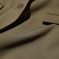 https://image.uniqlo.com/UQ/ST3/us/imagesgoods/469908/feature/usgoods_469908_feature1.jpg