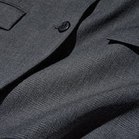 https://image.uniqlo.com/UQ/ST3/us/imagesgoods/469908001/feature/usgoods_469908001_feature1.jpg
