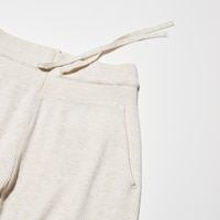https://image.uniqlo.com/UQ/ST3/us/imagesgoods/470173/feature/usgoods_470173_feature3.jpg
